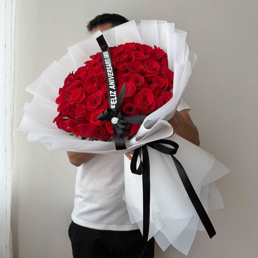 RAMO BUCHON 55 ROSAS